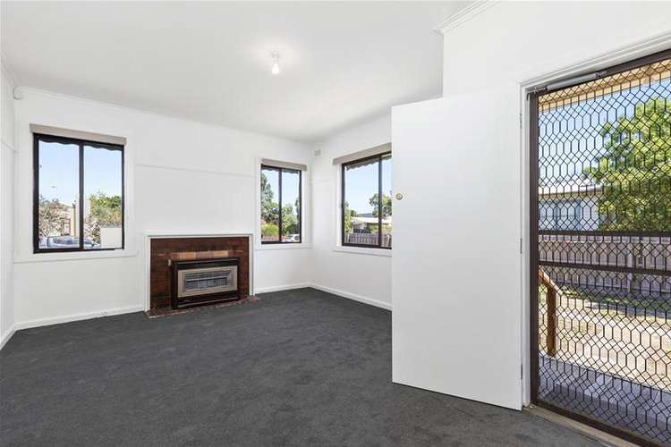 Second view of Homely house listing, 4 STEVEN Crescent, Ararat VIC 3377