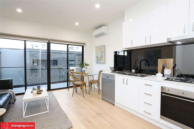 Main view of Homely townhouse listing, 12/17-19 Bent Street, Bentleigh VIC 3204