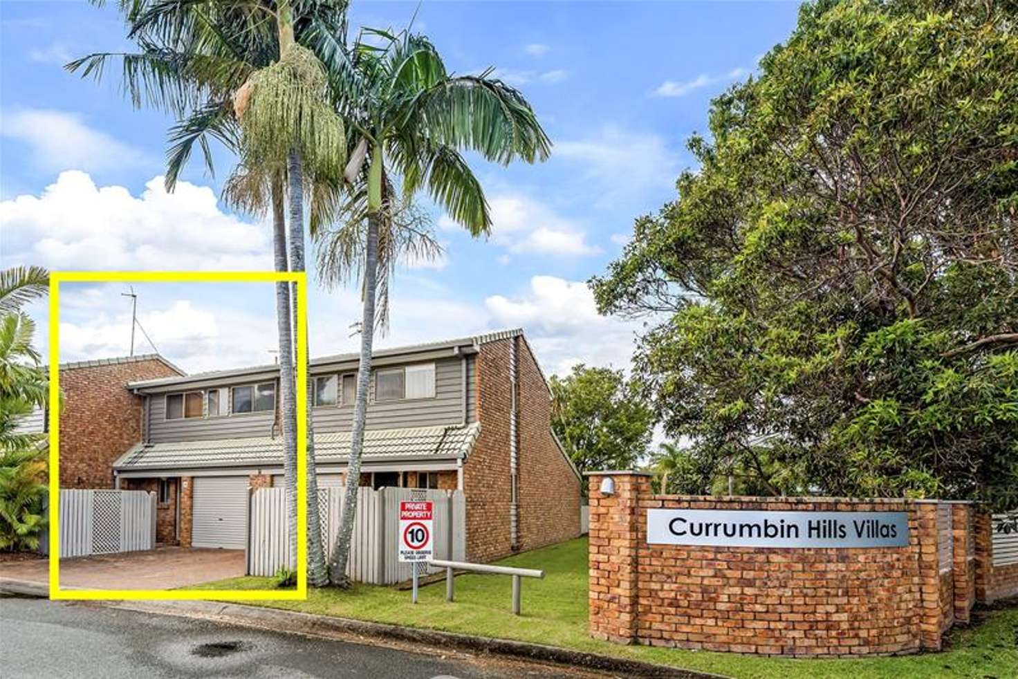 Main view of Homely townhouse listing, 2/18 Bienvenue Drive, Currumbin Waters QLD 4223