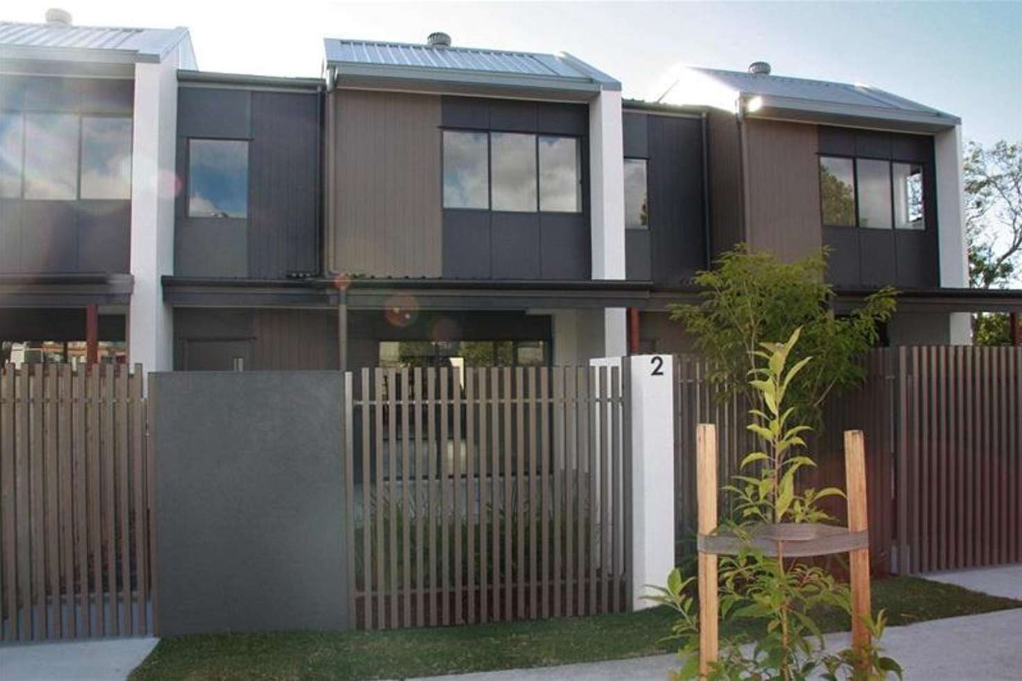 Main view of Homely townhouse listing, 2/9-11 Oaklands Street, Alexandra Hills QLD 4161