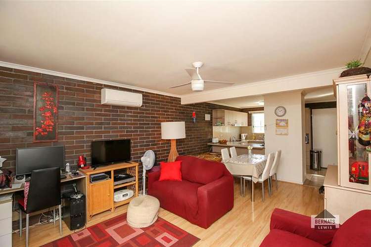 Third view of Homely townhouse listing, 1/4 Pendlebury Court, Edens Landing QLD 4207