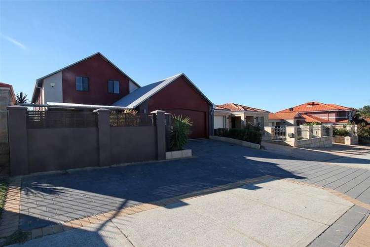 Main view of Homely townhouse listing, 8 St Marks Drive, Hillarys WA 6025