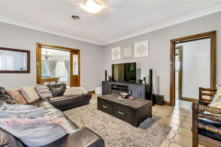 Fifth view of Homely house listing, 2 Lochleven Avenue, Greenwith SA 5125