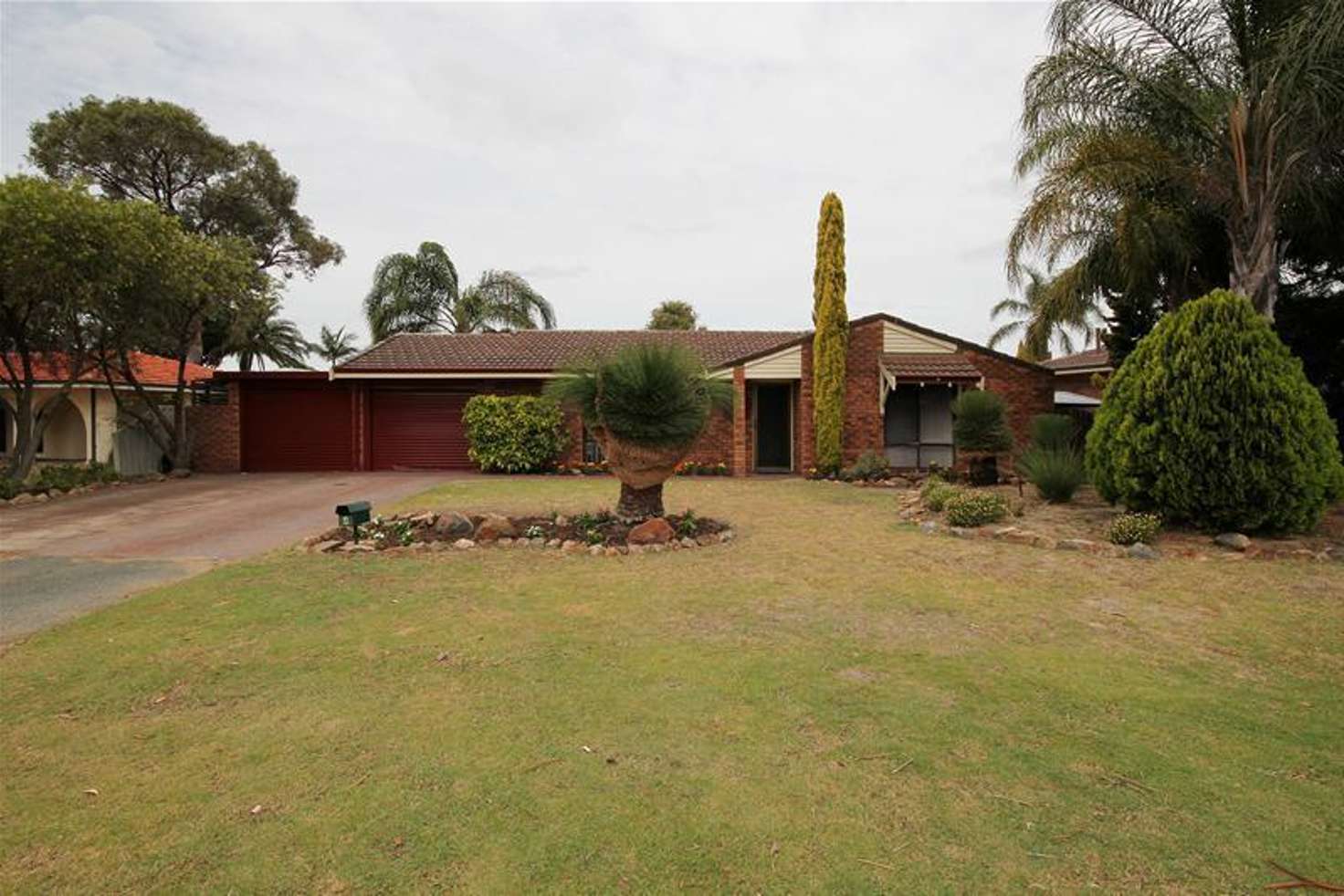 Main view of Homely house listing, 8 Castlefern Way, Duncraig WA 6023