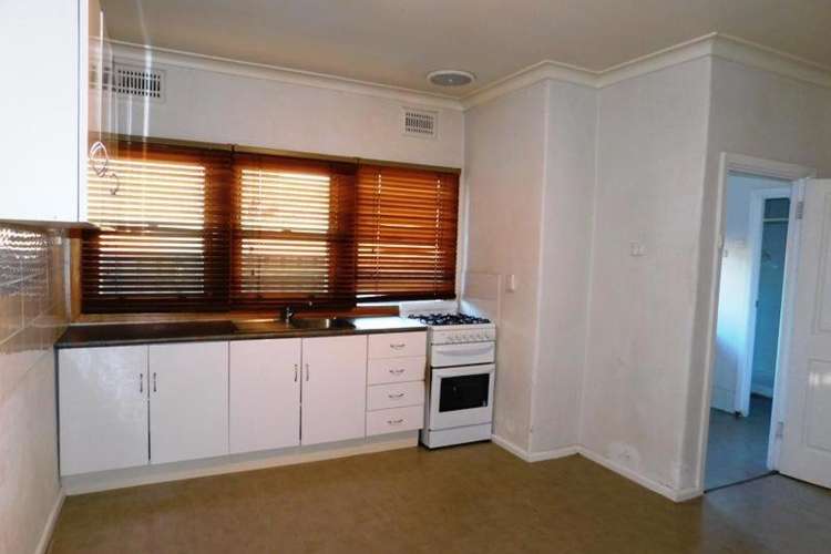 Second view of Homely terrace listing, 4/353 Buckingham Street, North Albury NSW 2640