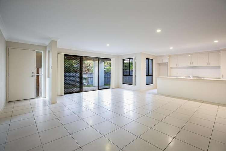 Third view of Homely semiDetached listing, 2/2 Hawkesbury Avenue, Pacific Pines QLD 4211
