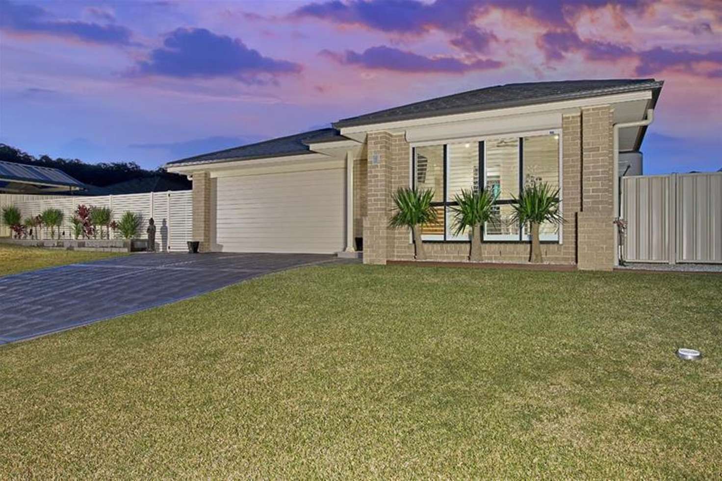 Main view of Homely house listing, 5 Quartz Place, Cameron Park NSW 2285
