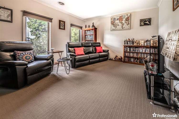 Second view of Homely house listing, 33 Bendigo Drive, Eynesbury VIC 3338