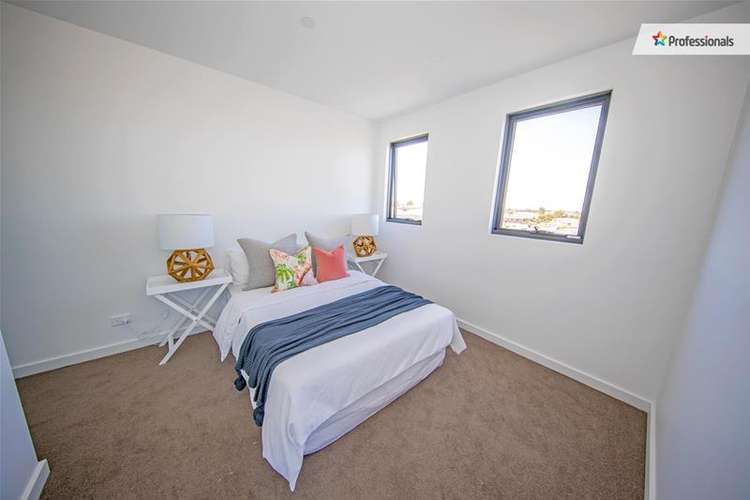 Fifth view of Homely unit listing, 302/184 The Esplanade, Caroline Springs VIC 3023