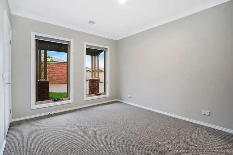 Fifth view of Homely unit listing, 2/16 Wilson Street, Wodonga VIC 3690
