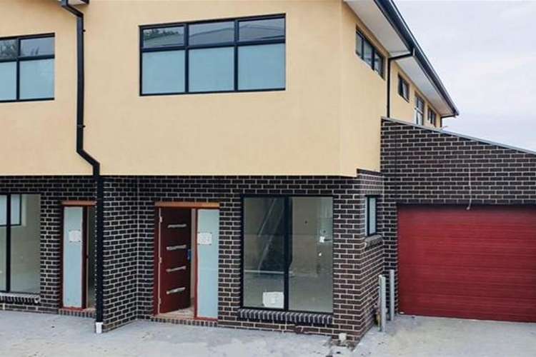 Main view of Homely townhouse listing, 3/5 Miranda Road, Reservoir VIC 3073