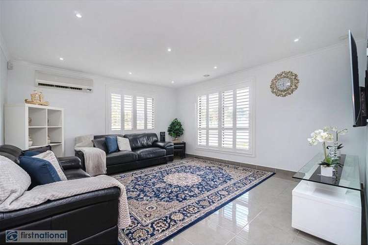 Fifth view of Homely house listing, 2 Rubus Court, Meadow Heights VIC 3048