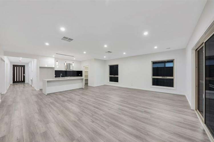 Fifth view of Homely house listing, 604 Grand Boulevard, Craigieburn VIC 3064