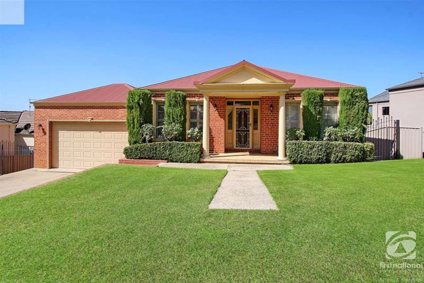 Main view of Homely house listing, 33 Avondale Drive, Wodonga VIC 3690