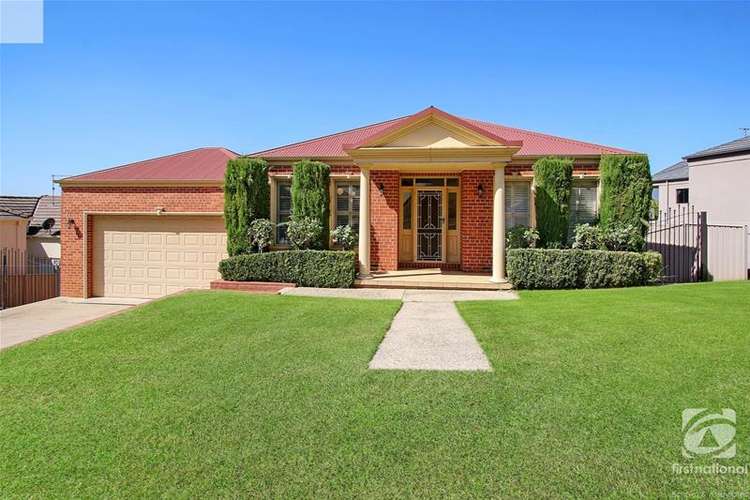 Main view of Homely house listing, 33 Avondale Drive, Wodonga VIC 3690
