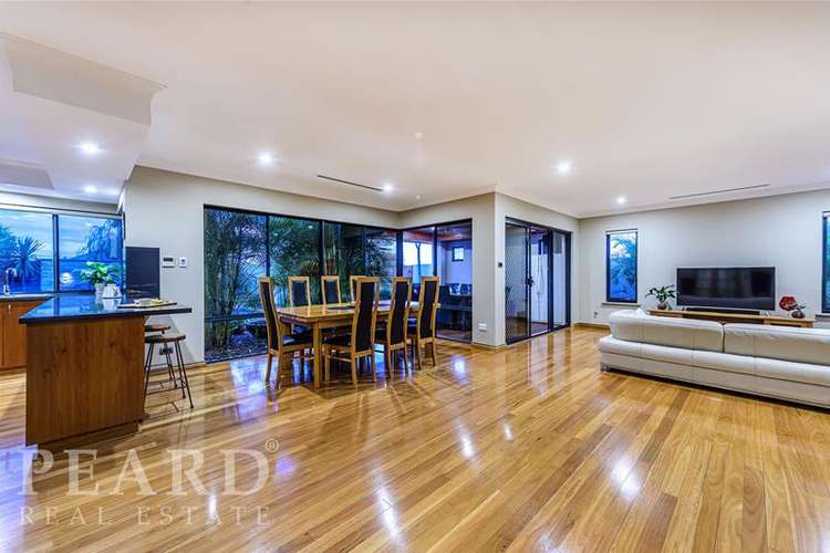 Sixth view of Homely house listing, 32 Fineview Crescent, Carramar WA 6031