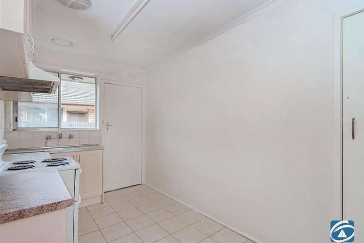 Fifth view of Homely apartment listing, 2/44 King Street, Dallas VIC 3047