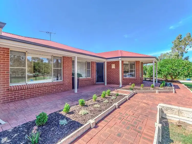 4 Kentucky Drive