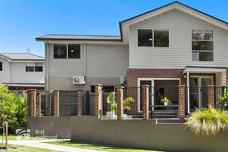 Main view of Homely townhouse listing, 5/20 Teak Close, Fletcher NSW 2287