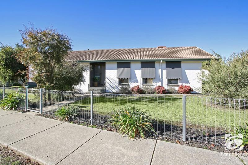 Main view of Homely house listing, 12 Emerald Avenue, Wodonga VIC 3690