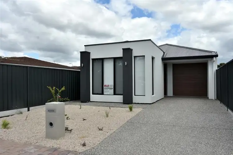 8B Hardy Street