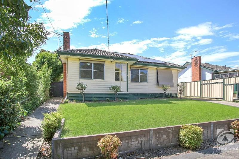 Main view of Homely house listing, 8 Hereford Street, Wodonga VIC 3690