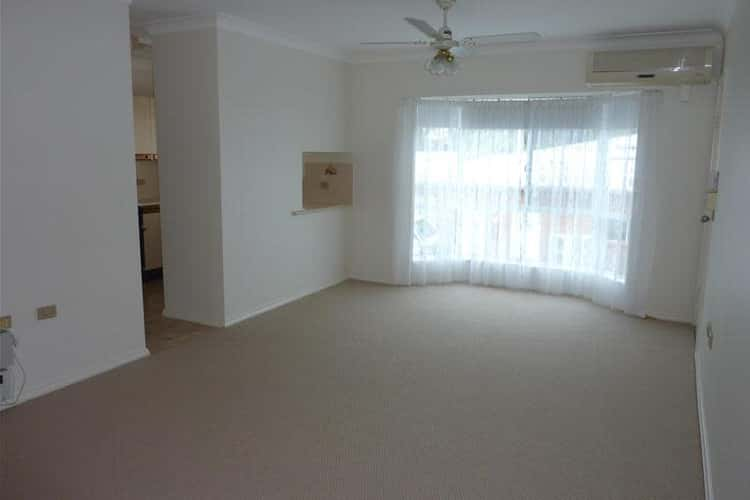 Fourth view of Homely unit listing, 211/15 Lorraine Avenue, Berkeley Vale NSW 2261