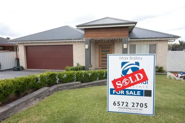 11 Partridge Place, Singleton NSW 2330