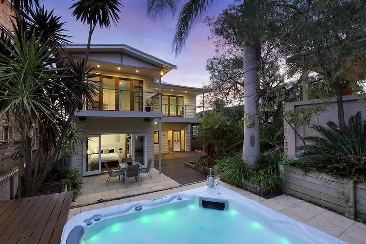 21 Bellevue Parade, North Curl Curl NSW 2099