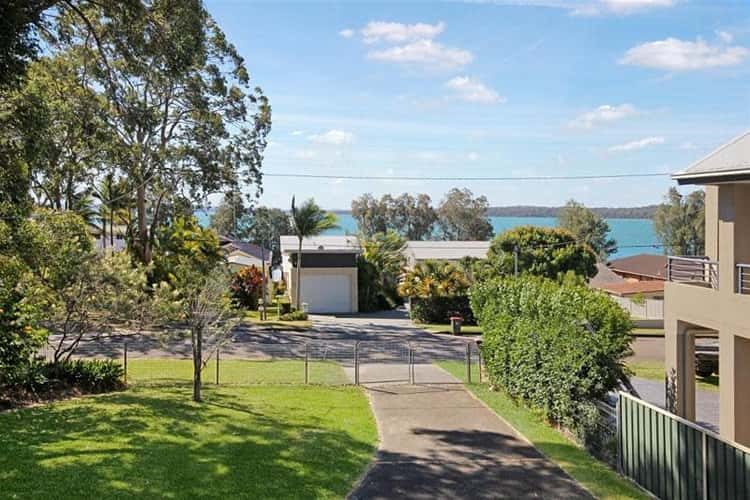 1 Bambury Avenue, Summerland Point NSW 2259