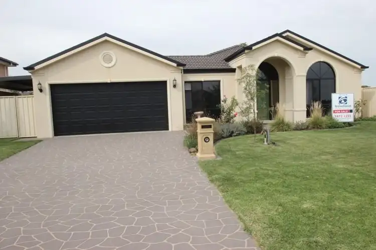 23 Gattuso Drive