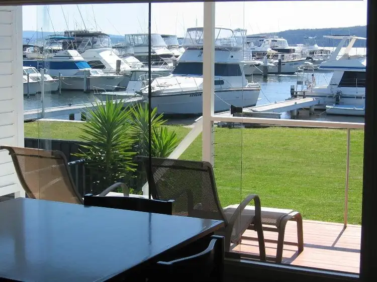 13 Edith Street, Marks Point NSW 2280