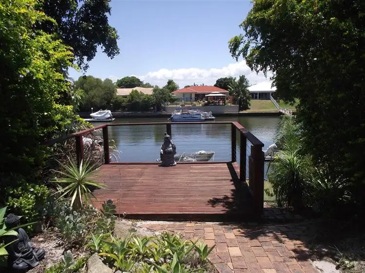 1/13 Pentas Drive, Bongaree QLD 4507