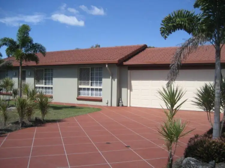 2/69 Ranald Avenue, Ningi QLD 4511