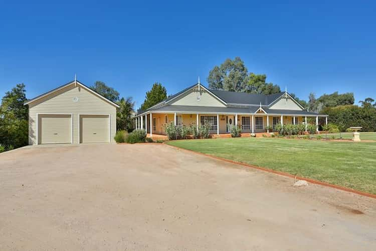 3 Bushland Rise, Koorlong VIC 3501