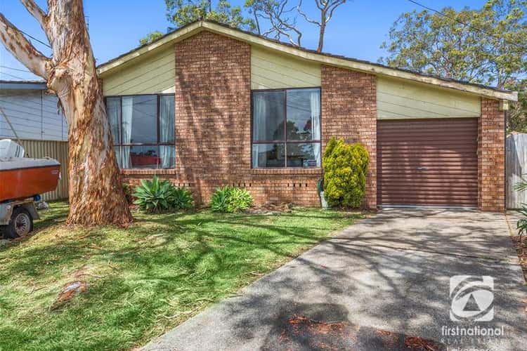 3 Campbell Parade, Mannering Park NSW 2259