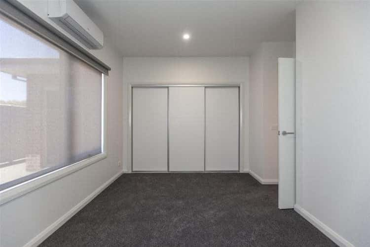 Third view of Homely townhouse listing, 2/12 RUNDELL  Street, Ararat VIC 3377