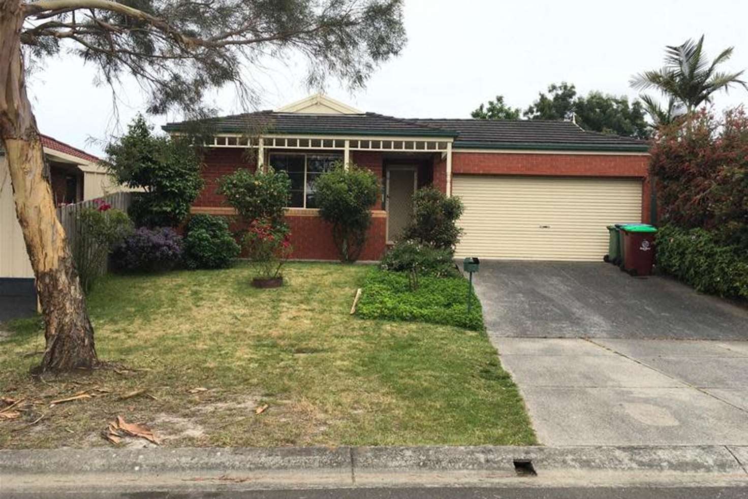 Main view of Homely house listing, 2 Cooma Court, Berwick VIC 3806