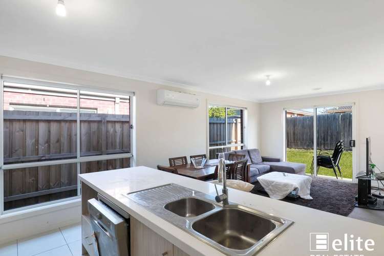 Second view of Homely house listing, 4 KELLIE COURT, Albanvale VIC 3021