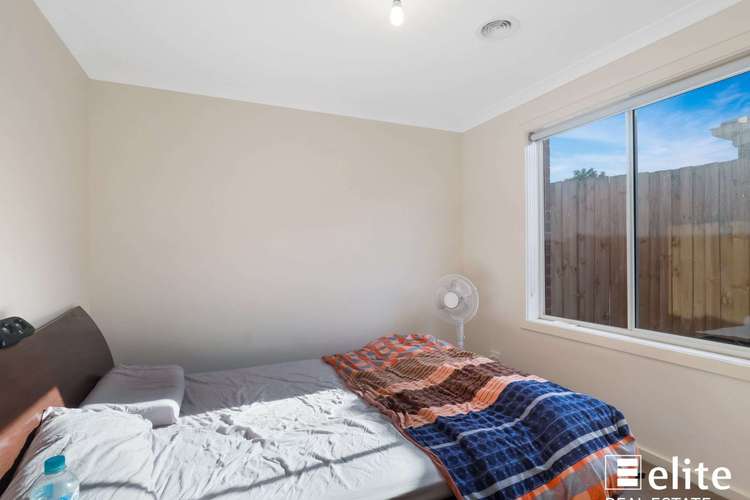 Fifth view of Homely house listing, 4 KELLIE COURT, Albanvale VIC 3021