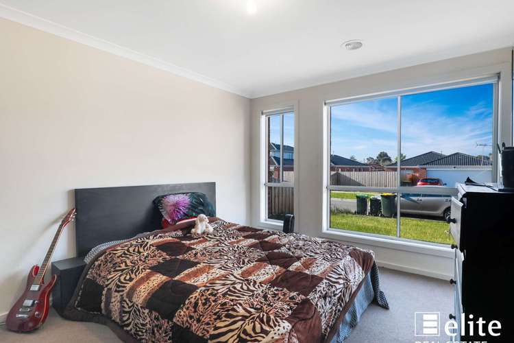 Seventh view of Homely house listing, 4 KELLIE COURT, Albanvale VIC 3021