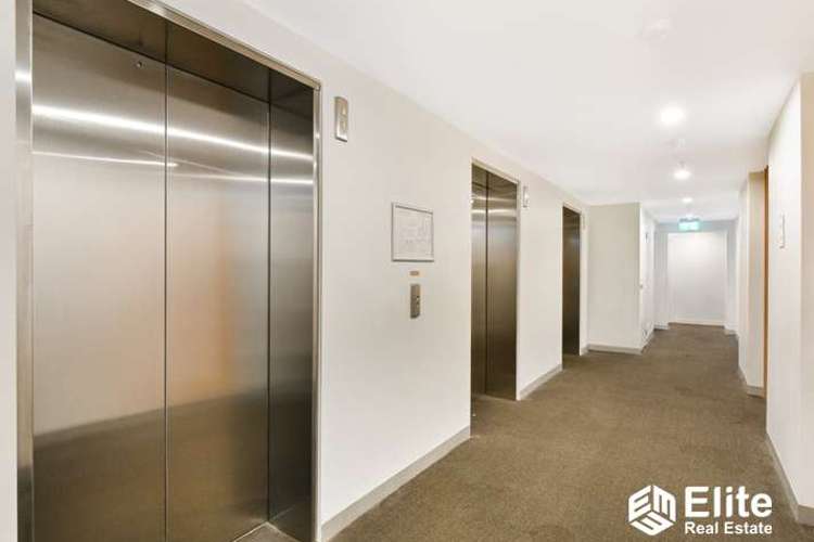 Fifth view of Homely apartment listing, 8 SUTHERLAND STREET, Melbourne VIC 3000
