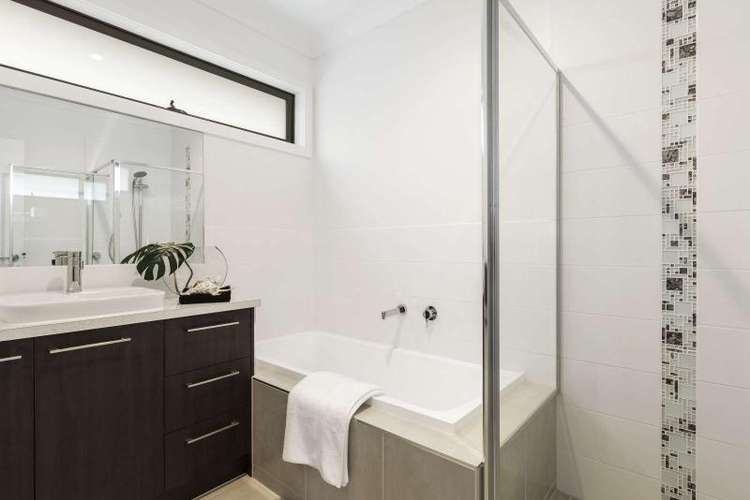 Fifth view of Homely house listing, 2/32 Haig Street, Burwood VIC 3125