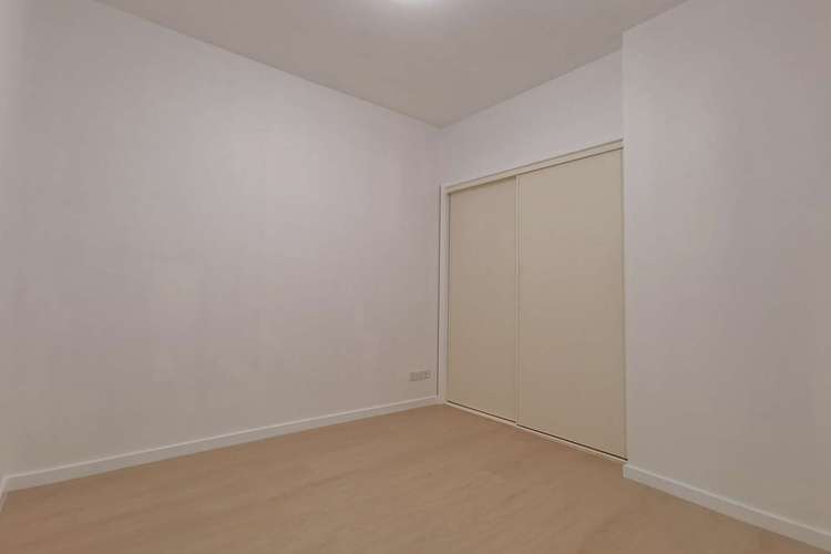 Fourth view of Homely apartment listing, 907/270 KING STREET, Melbourne VIC 3000