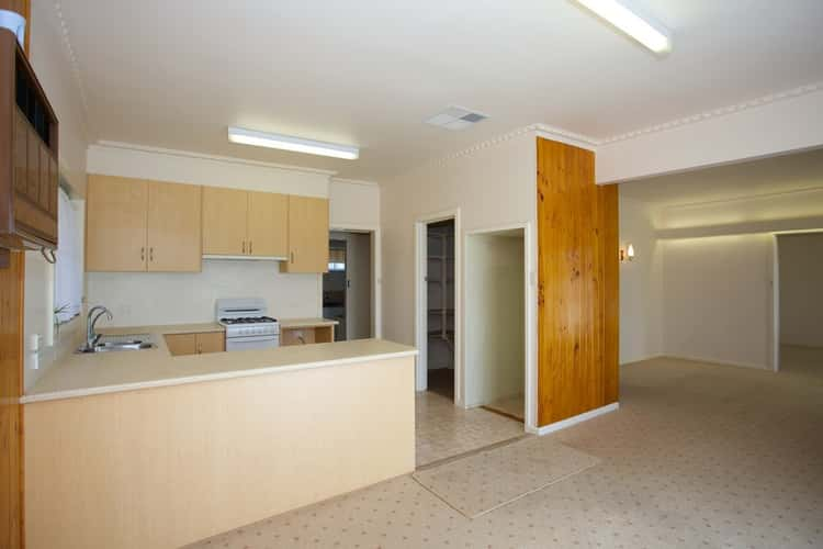 Fifth view of Homely house listing, 33 Landy Street, Horsham VIC 3400