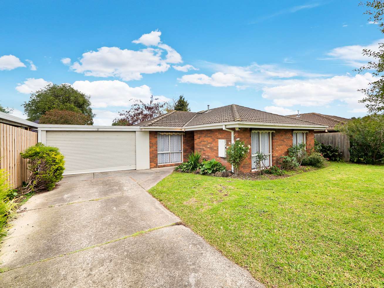 Main view of Homely house listing, 8 Rialto Avenue, Cranbourne North VIC 3977