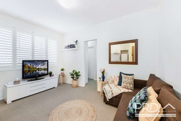 2/33 Graham Road, Narwee NSW 2209