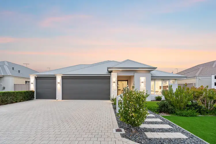 34 Laurina Way