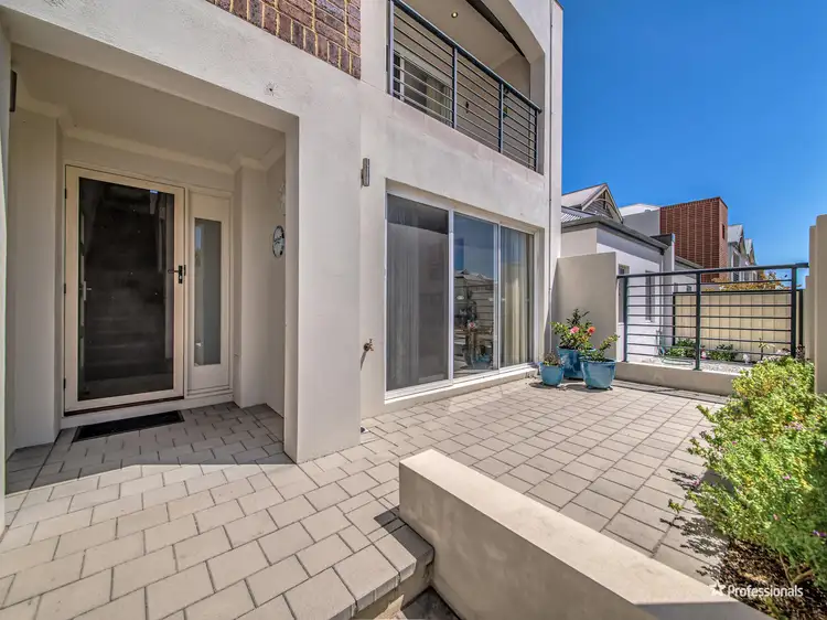 Second view of Homely house listing, 7 Gaudi Way, Clarkson WA 6030