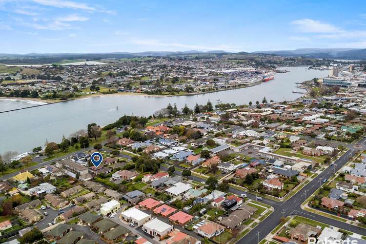 Main view of Homely unit listing, 2/8 George Street, Devonport TAS 7310